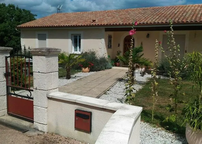 D'hotes Le Clos De Bed and breakfast Rapevache