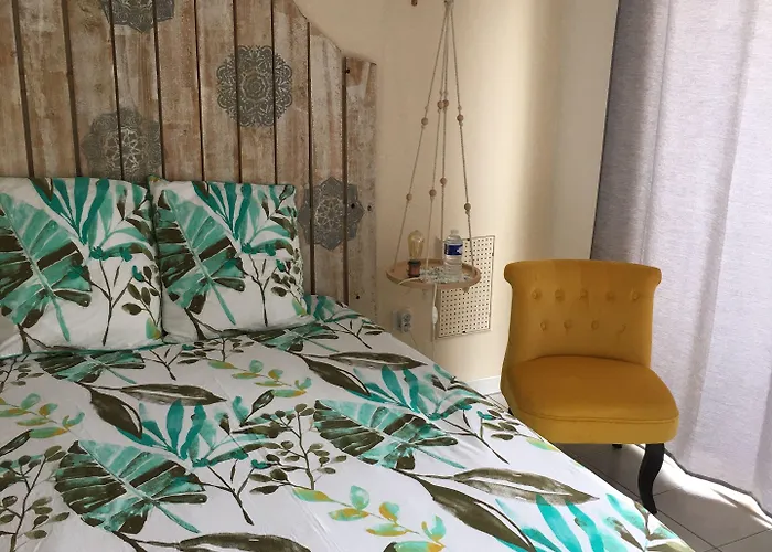 D'hotes Le Clos De Bed and breakfast