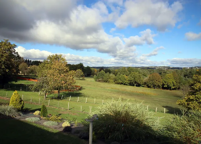 D'hotes Le Clos De Bed and breakfast 3*